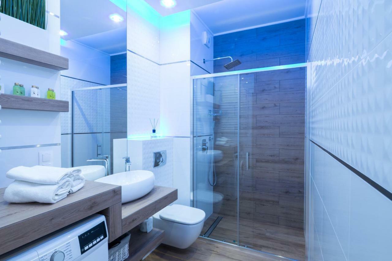 Angel Apartament Krakow Bagian luar foto