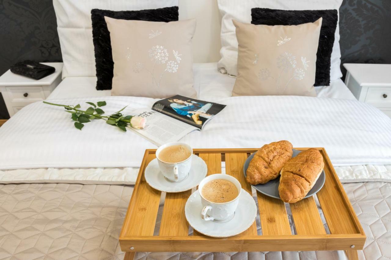 Angel Apartament Krakow Bagian luar foto