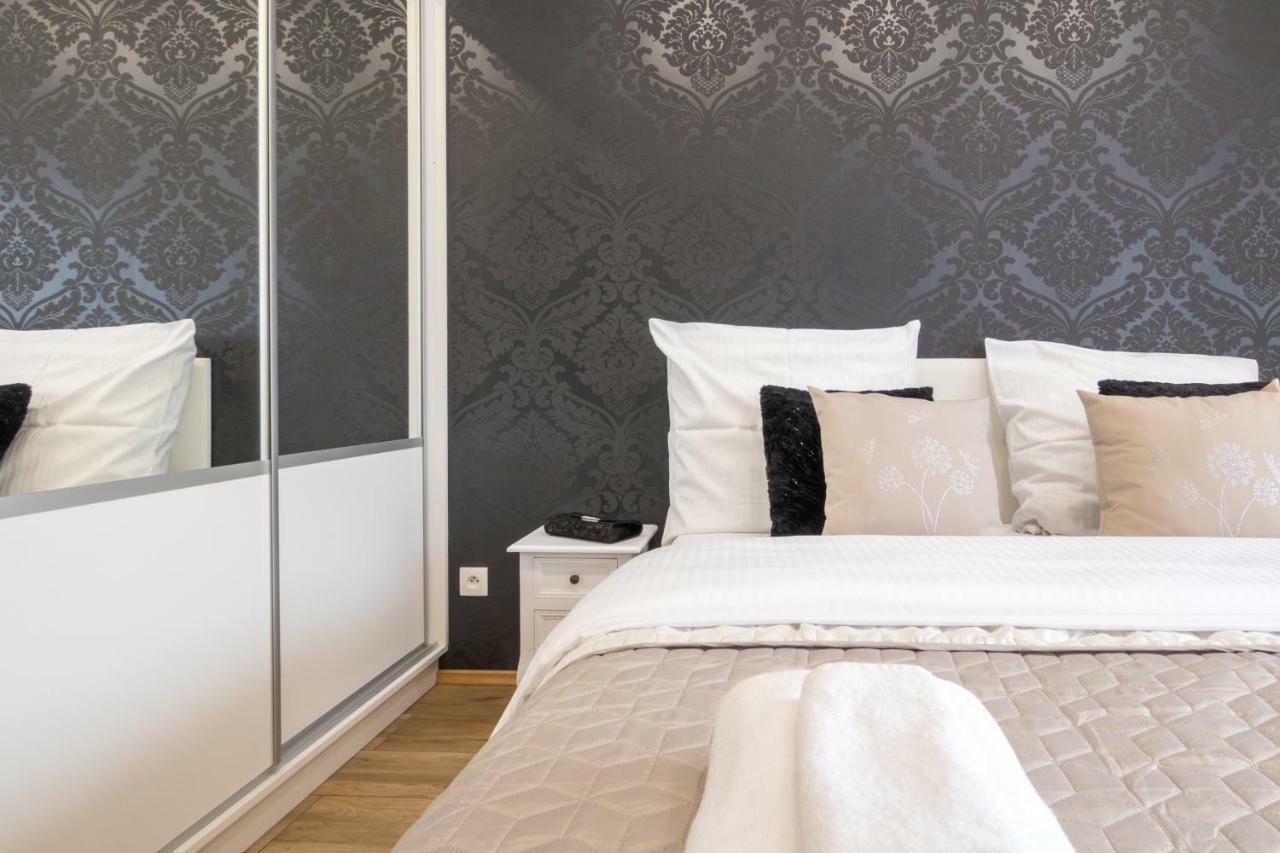 Angel Apartament Krakow Bagian luar foto